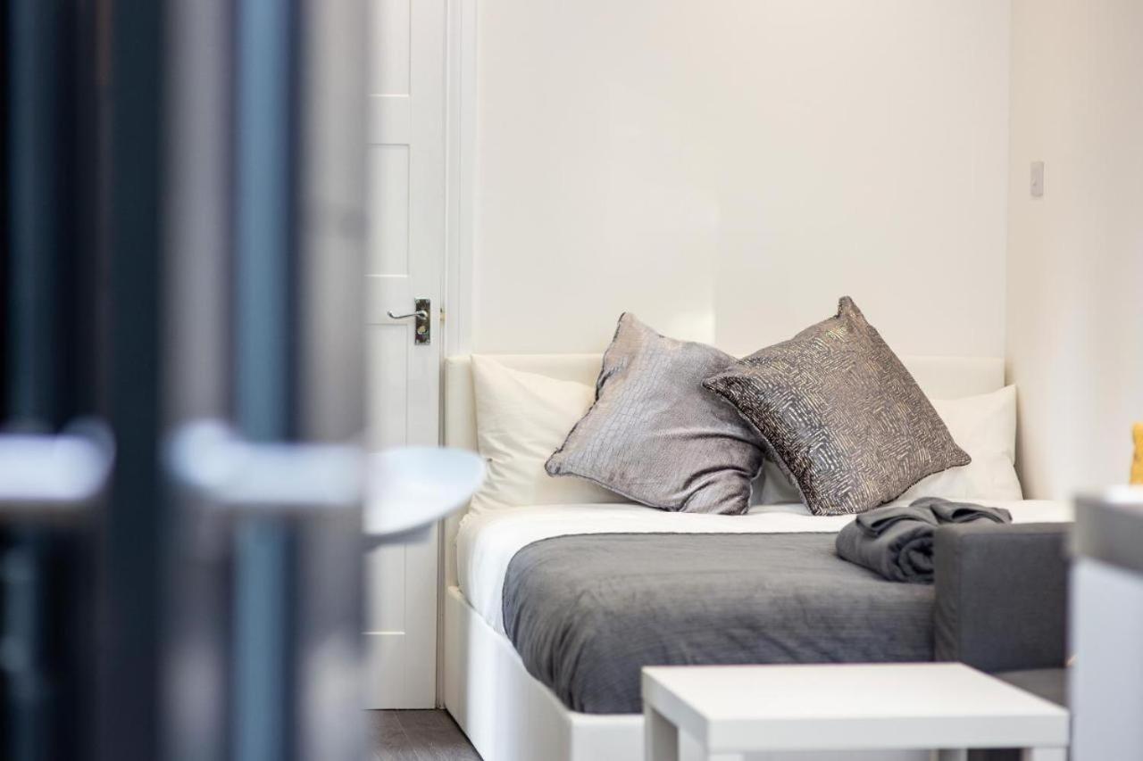 A Unique Experience In A Converted Shipping Containers, Glamness Is Adults Only Inverness Exterior photo