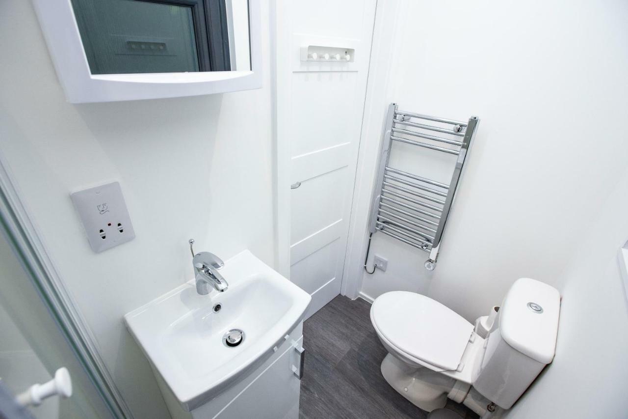 A Unique Experience In A Converted Shipping Containers, Glamness Is Adults Only Inverness Exterior photo